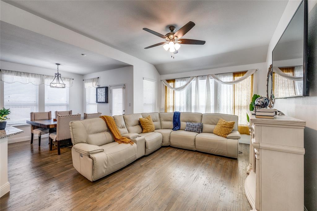 1344 Mountain View Lane