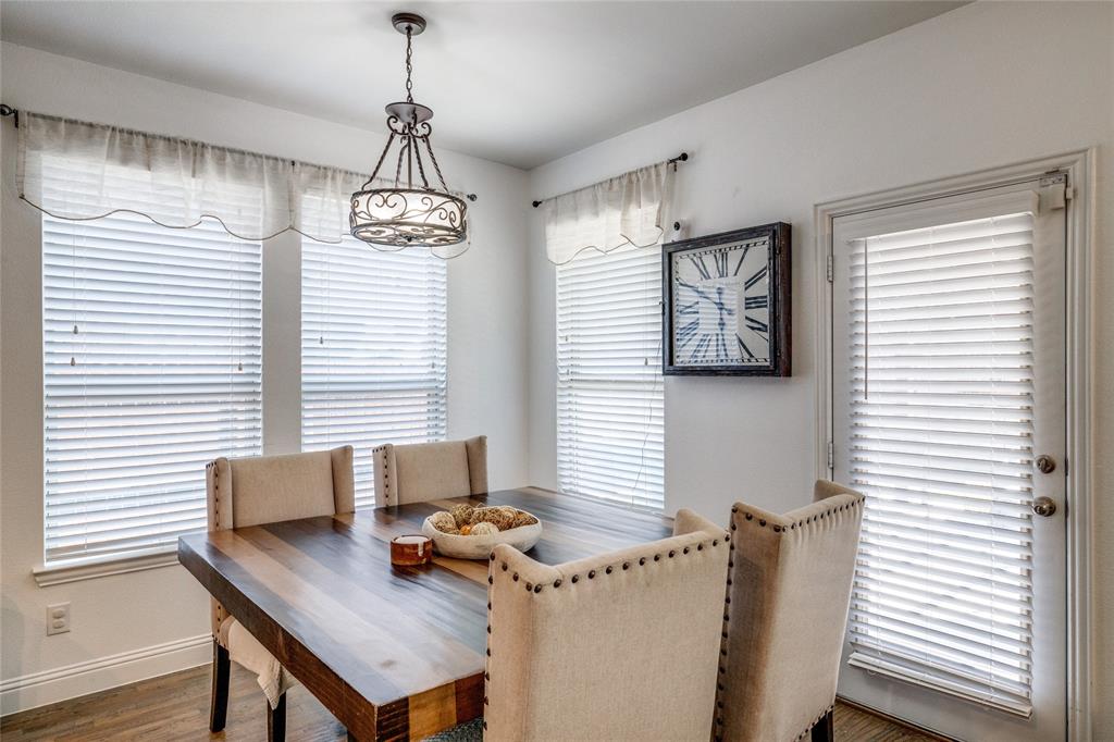 Glen Vlg Crk - Residential