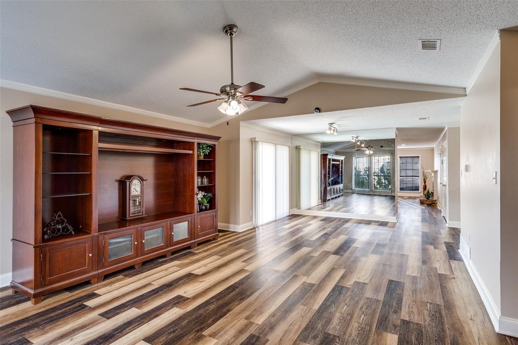 2709 Deer Creek Court