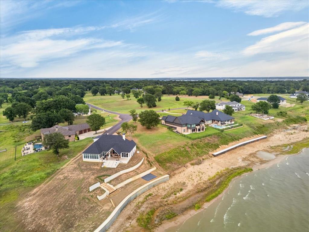 1548 Shoreline Drive