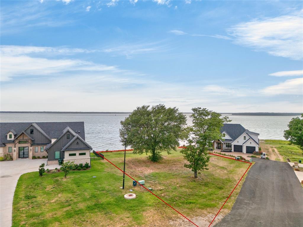 1548 Shoreline Drive