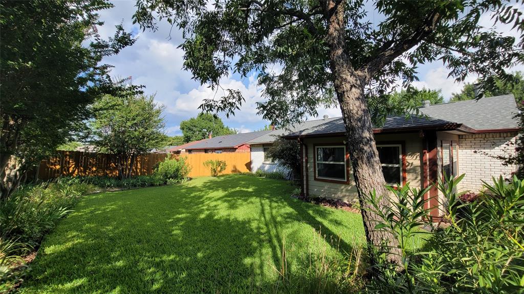 10207 Sweet Gum Street