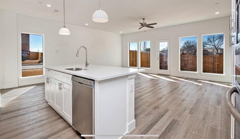 Brentwood Court Add - Residential