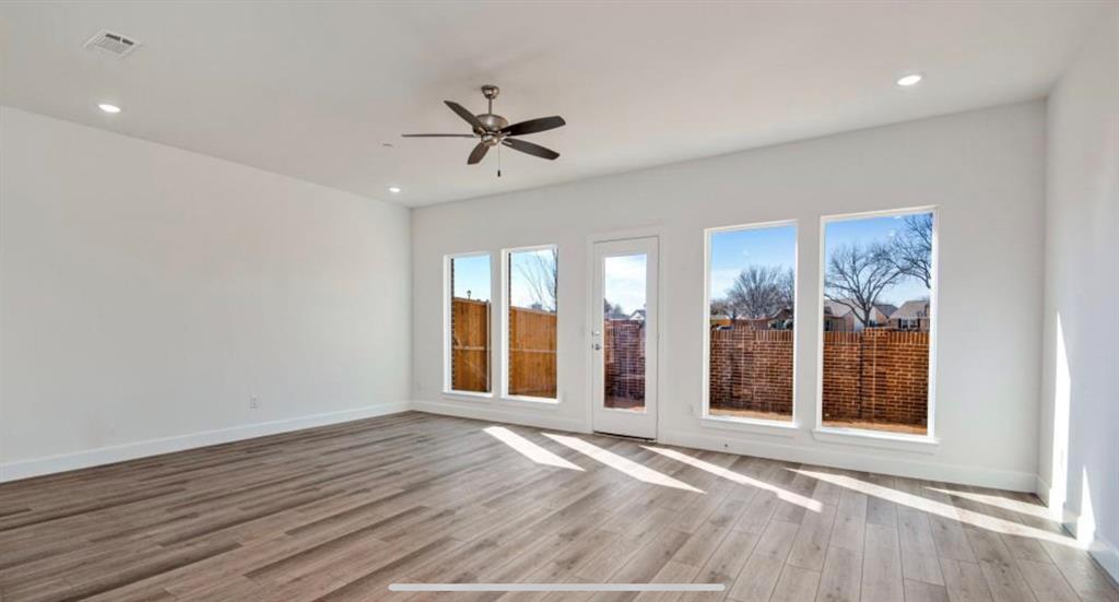 Brentwood Court Add - Residential