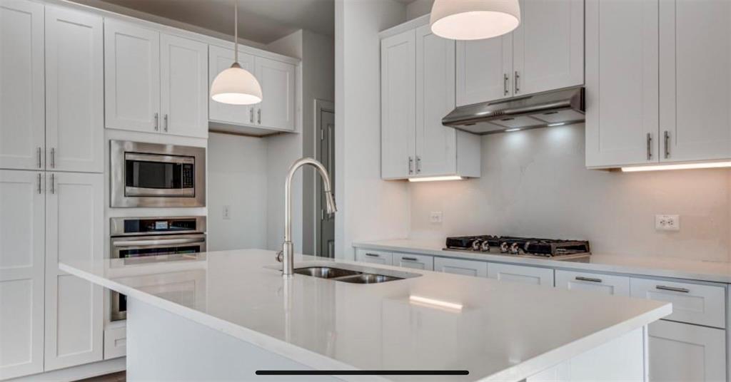 Brentwood Court Add - Residential