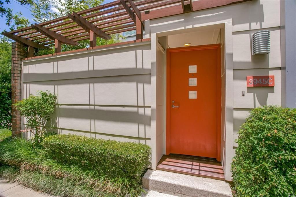 Photo of 3945 Buena Vista Street #C, Dallas, TX 75204 (MLS # 21320766)