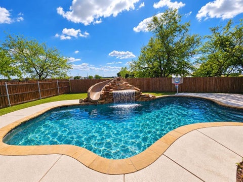 Photo of 1632 Kawati Way, Krum, TX 76249 (MLS # 21415197)