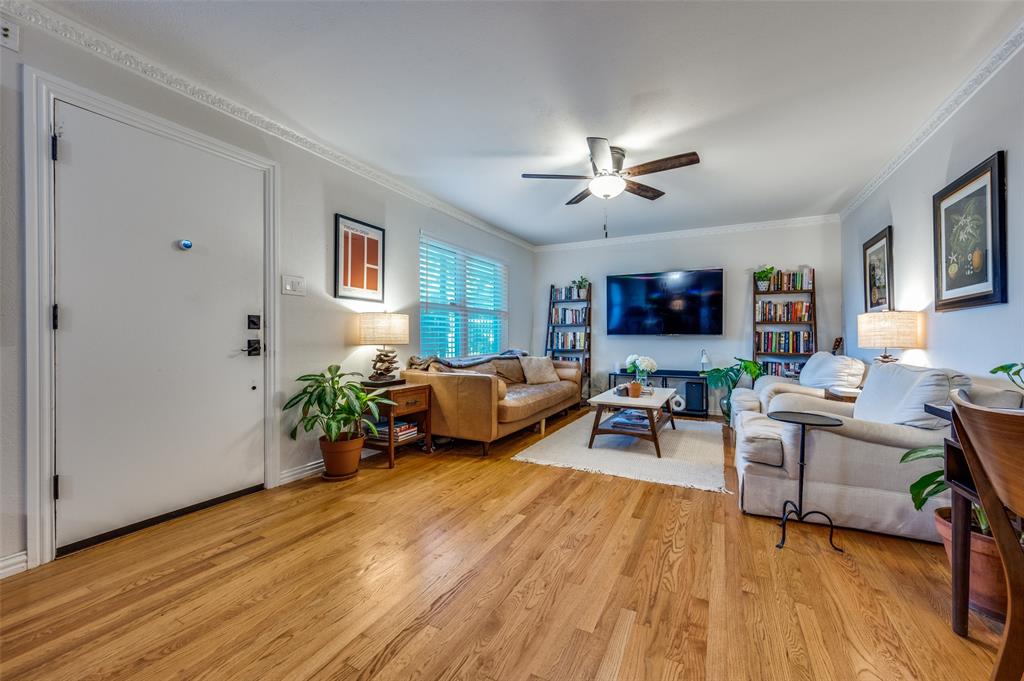 Williamsburg 01 Condo - Residential Lease