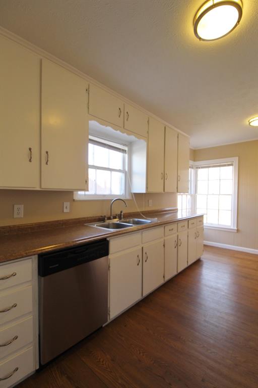 Bluebonnet Hills - Residential Lease