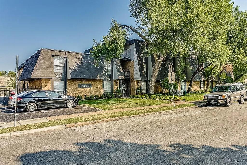 2805 Reagan Street 104