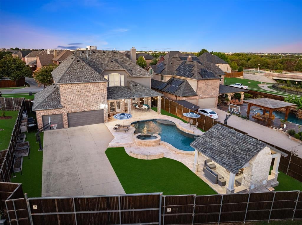 4463 Chevy Chase Lane