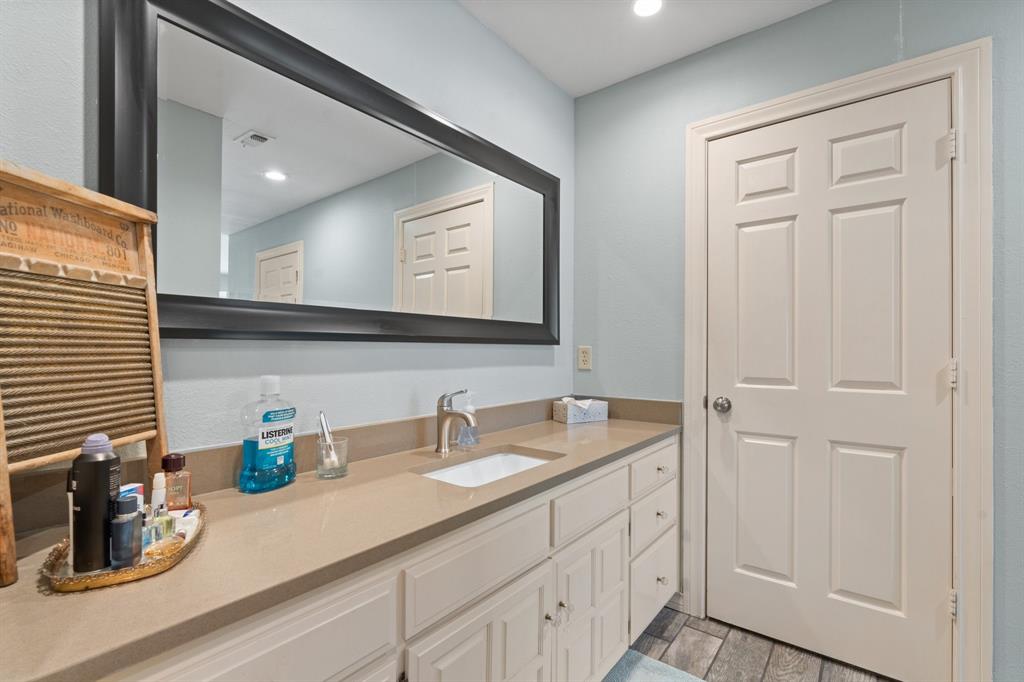 James Mcdonald Surv Abs 997 - Residential