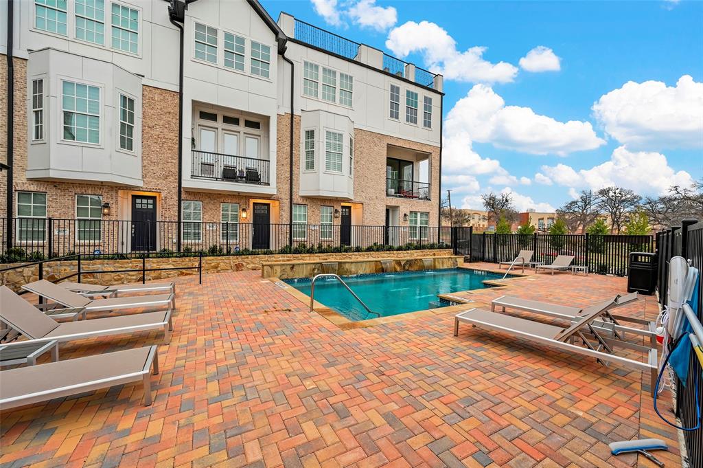 Dallas, Texas 75219, United States, 3 Bedrooms Bedrooms, ,4 BathroomsBathrooms,Residential,Pending,7854