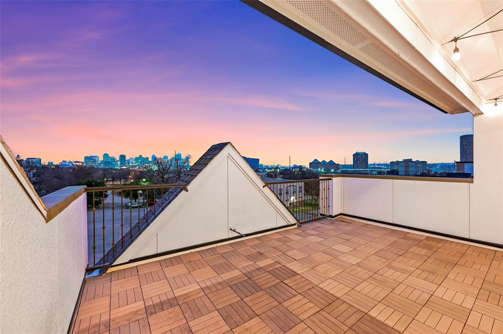 Dallas, Texas 75219, United States, 3 Bedrooms Bedrooms, ,4 BathroomsBathrooms,Residential,Pending,7854