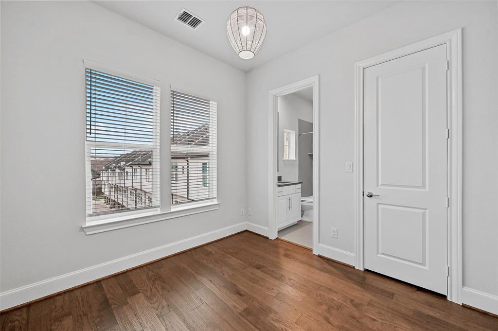 Dallas, Texas 75219, United States, 3 Bedrooms Bedrooms, ,4 BathroomsBathrooms,Residential,Pending,7854