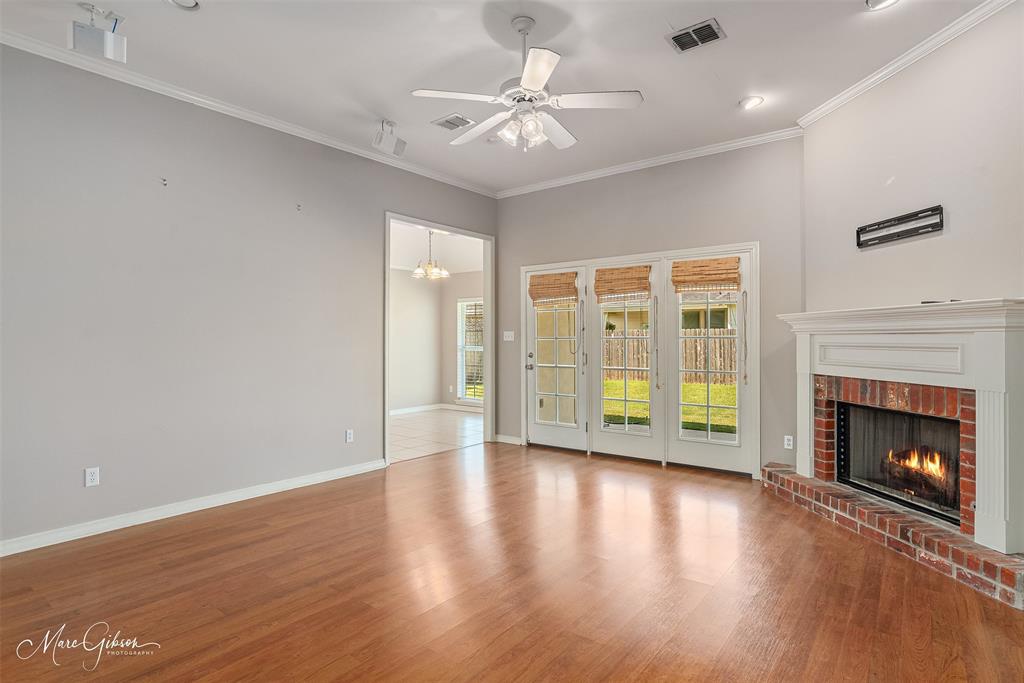 Norris Ferry Crossing - Residential