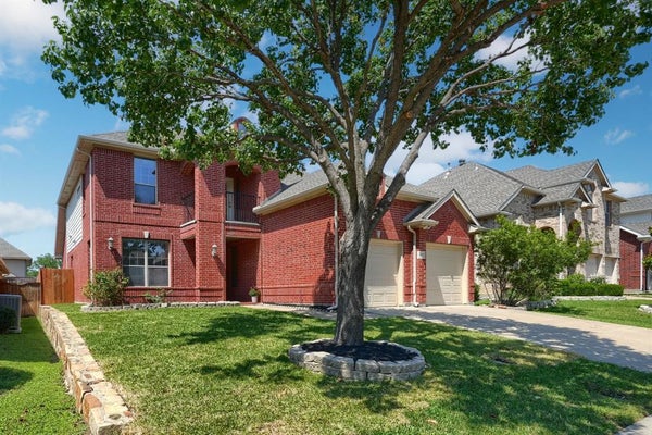 1127 VALLEY VISTA DR, IRVING, TX 75063 - Image c8f99a2fcfdda47d3bb7ed2a5efc49d0/1113903073