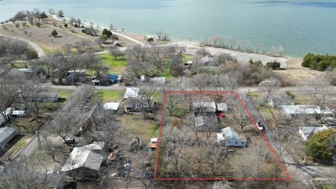 Photo of 5328 County Road 930, Nevada, TX 75173 (MLS # 21004109)