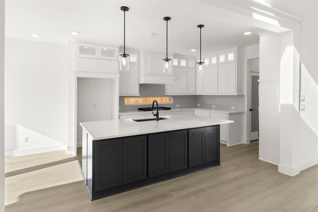 Valencia On The Lake - Residential