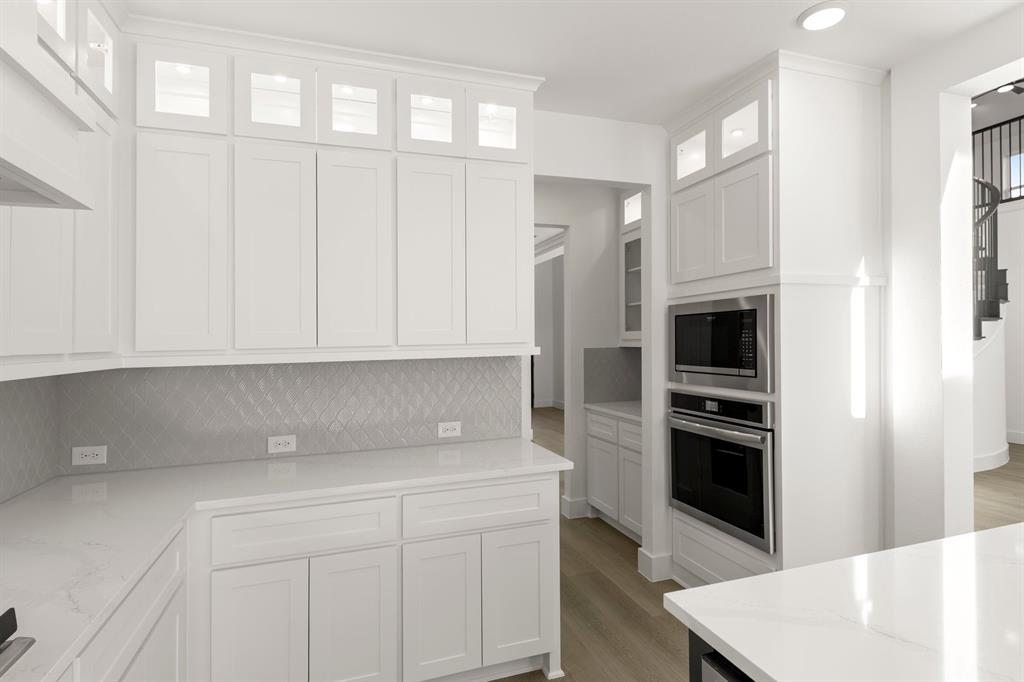 Valencia On The Lake - Residential