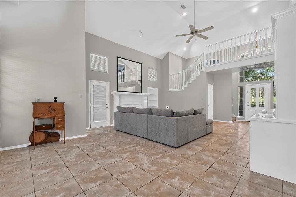 106 Sceptre Drive
