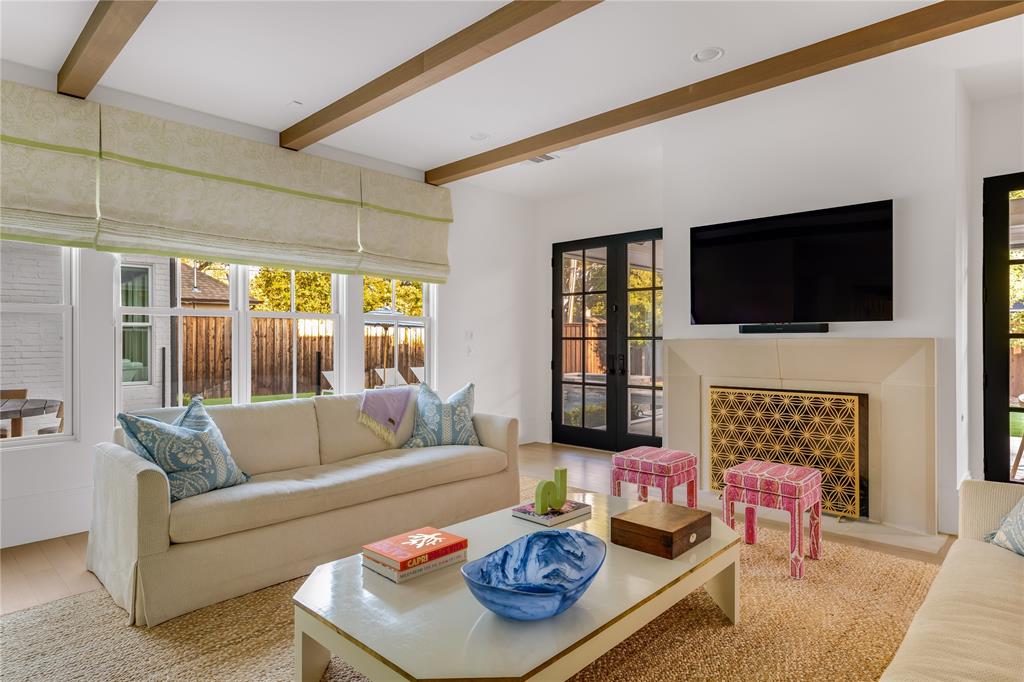 Crestmanor Estates - Residential