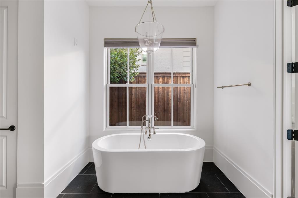 Crestmanor Estates - Residential