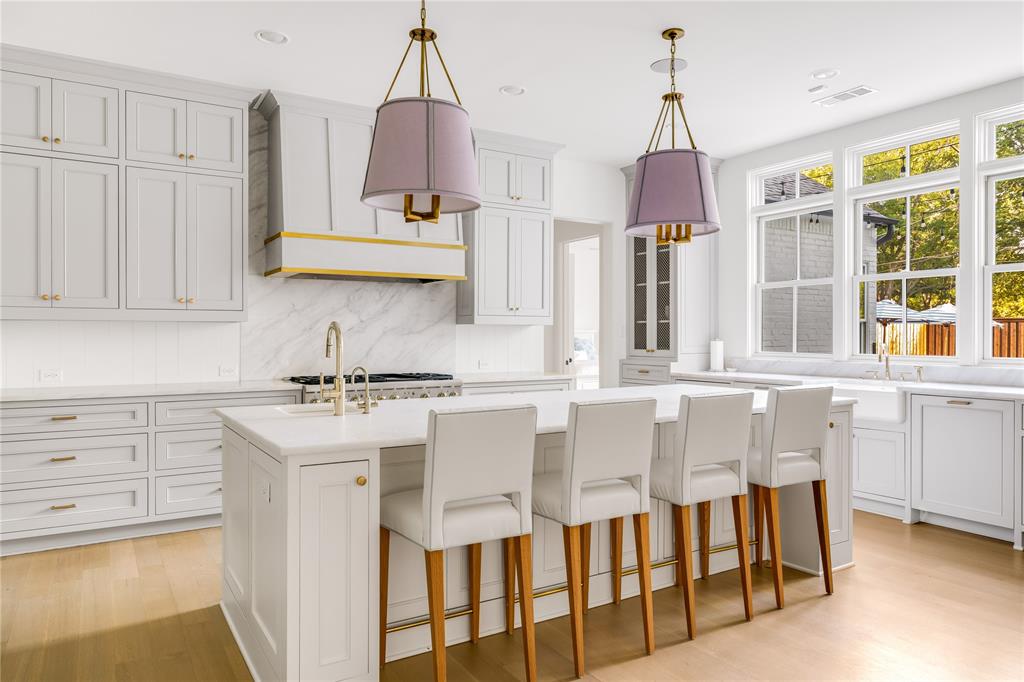 Crestmanor Estates - Residential