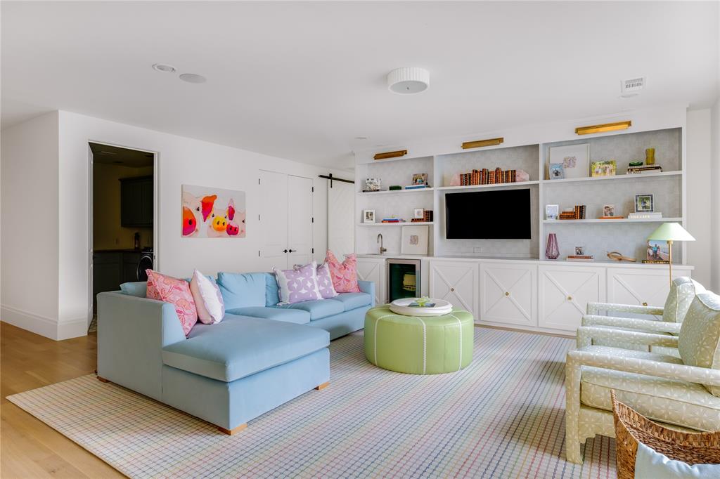 Crestmanor Estates - Residential