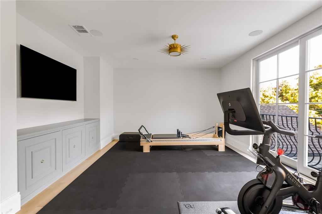 Crestmanor Estates - Residential