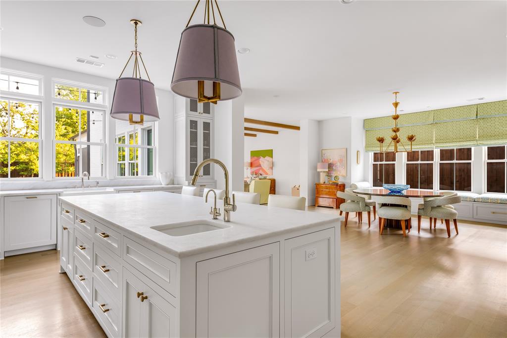 Crestmanor Estates - Residential