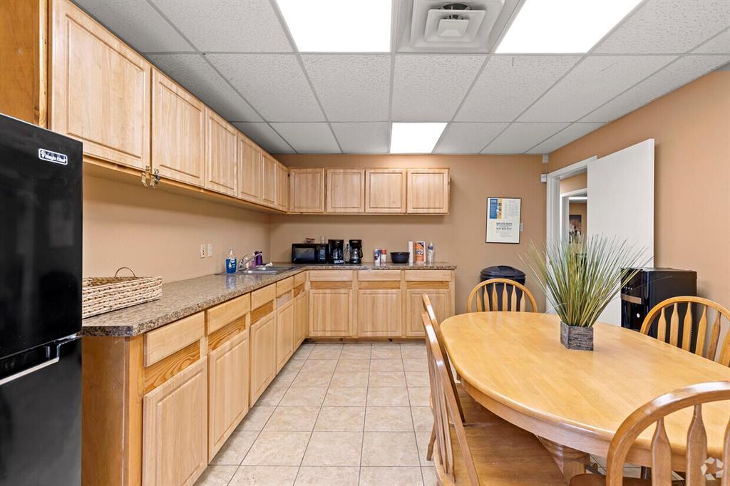 Hampton Road Acres Rep - Commercial Sale