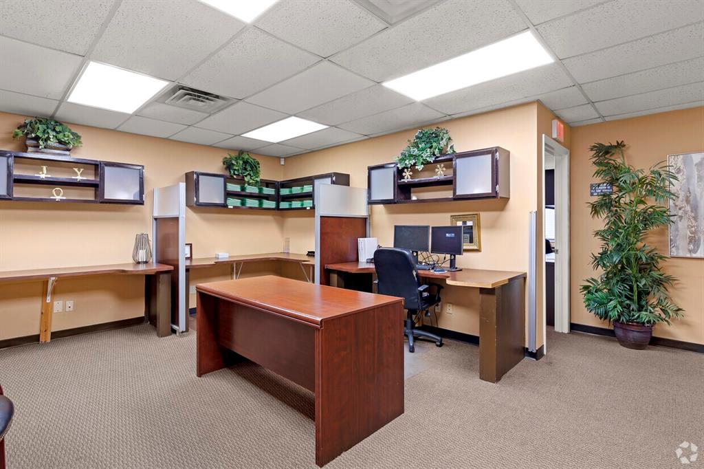 Hampton Road Acres Rep - Commercial Sale