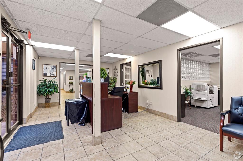 Hampton Road Acres Rep - Commercial Sale