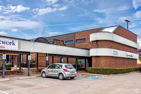 1701 N Hampton Road DeSoto TX 75115