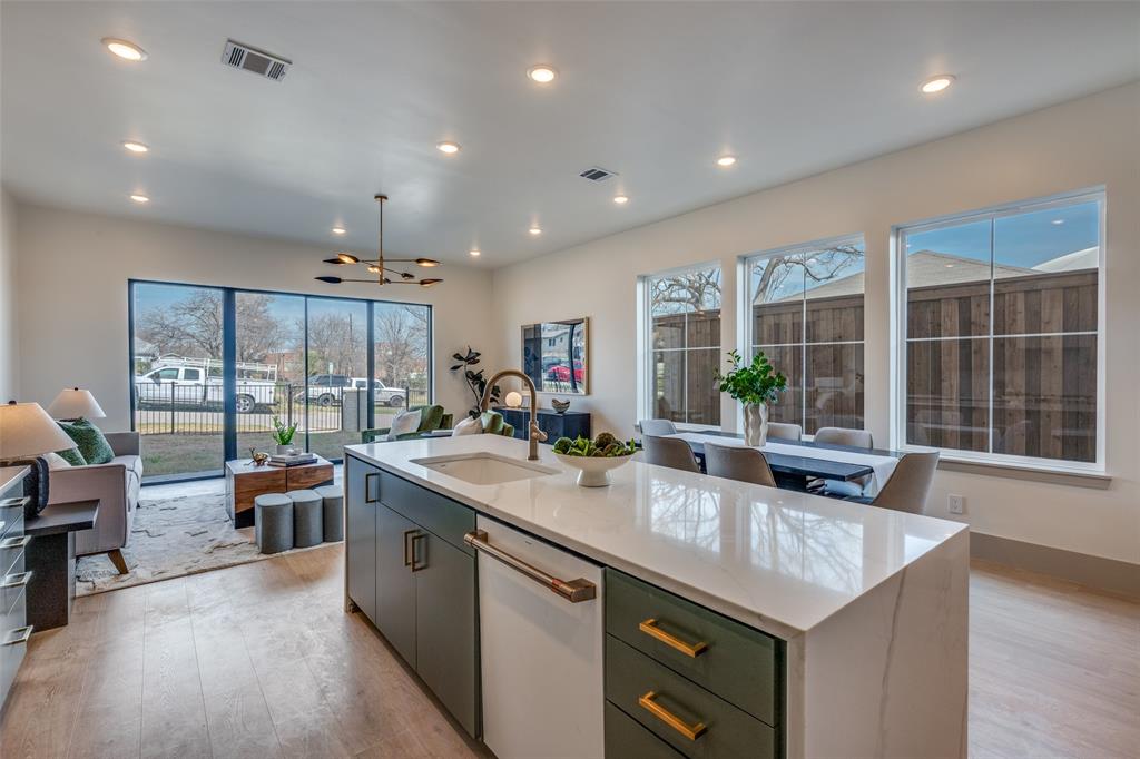 queensborough heights addn - Residential