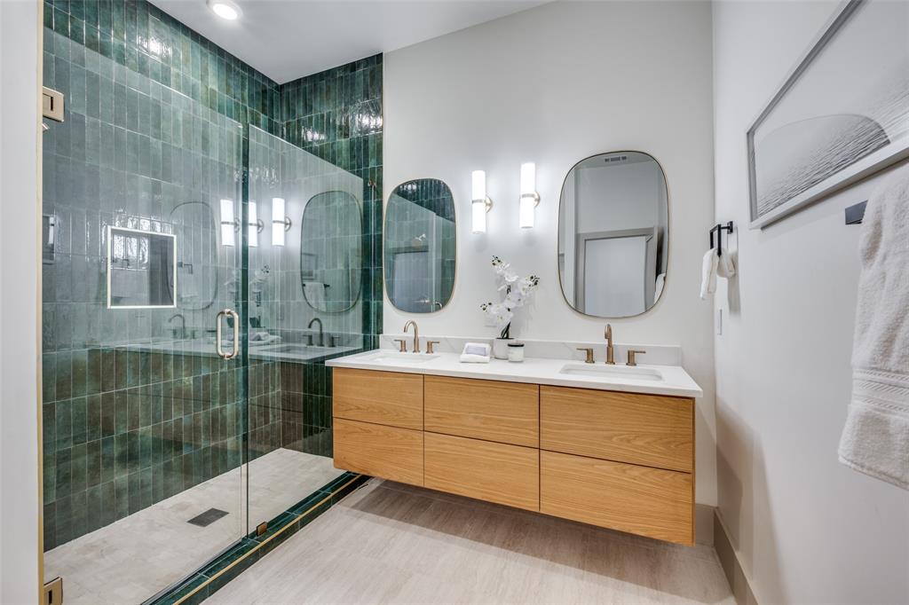 queensborough heights addn - Residential