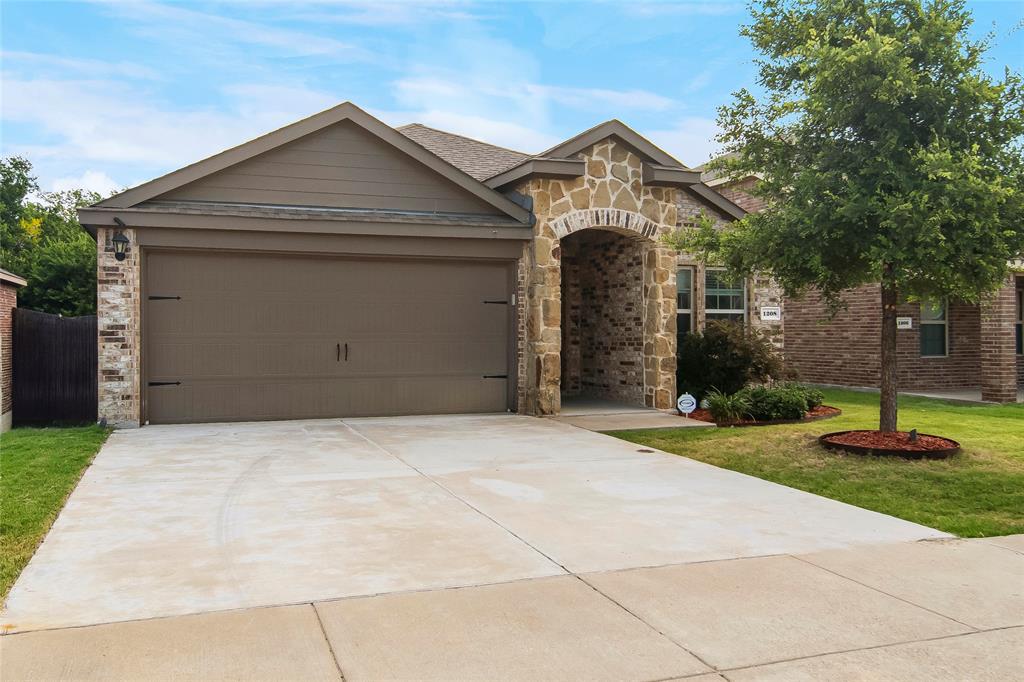 1208 Bronze Lane