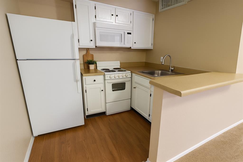 9823 Walnut Street 307