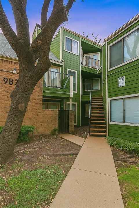 9823 Walnut Street 307 Dallas TX 75243