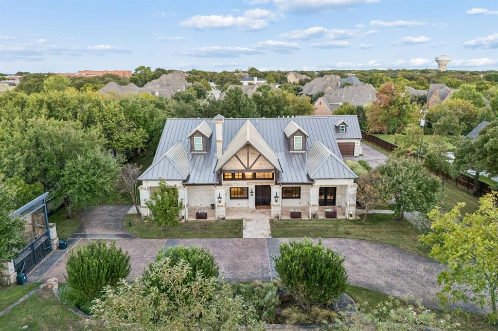 585 Shady Oaks Drive