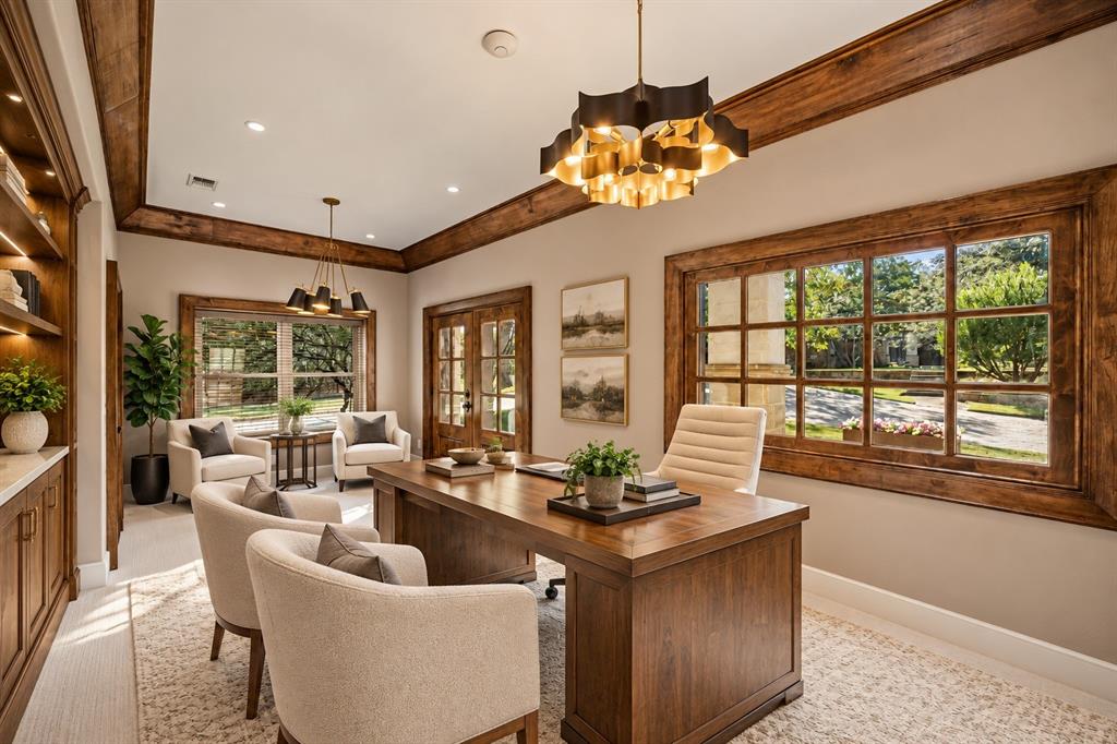 585 Shady Oaks Drive