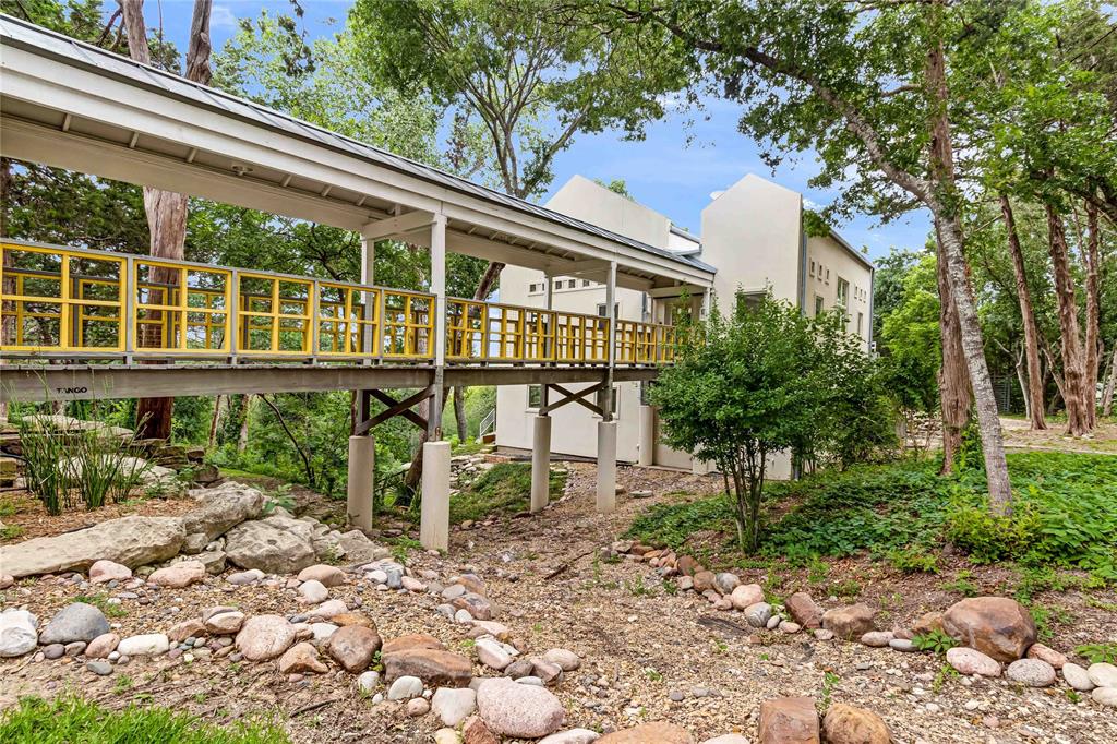 20 Summit Place
