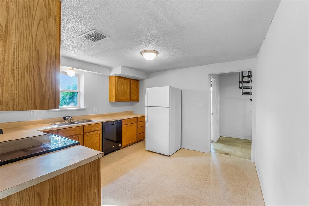 S2600 CITY ADDITION;, BLOCK 127;, LOT 4B - Residential