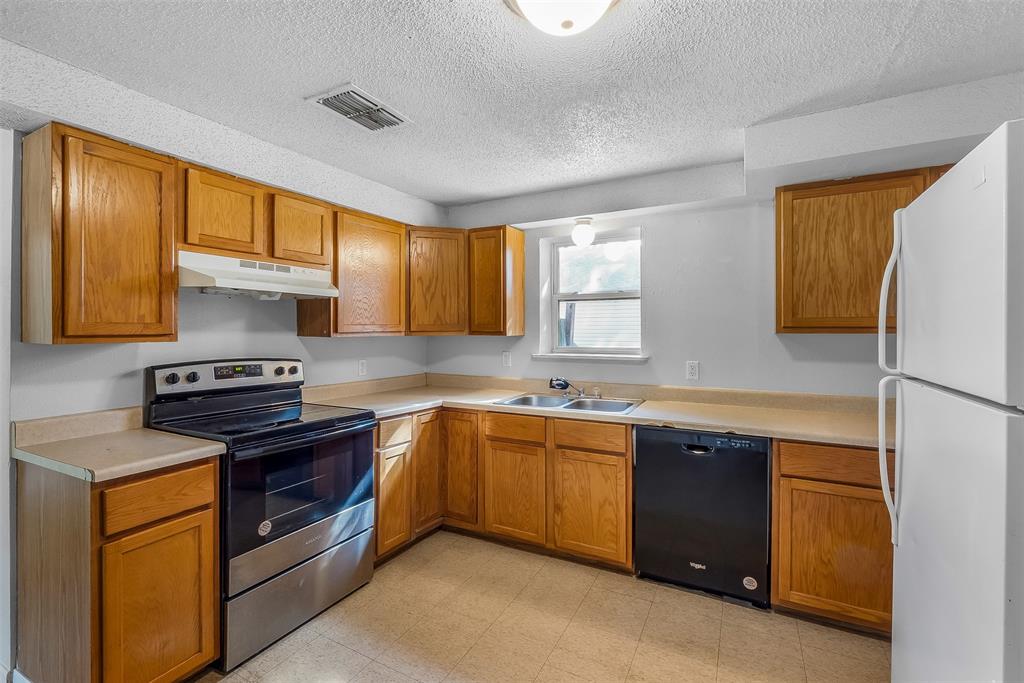 S2600 CITY ADDITION;, BLOCK 127;, LOT 4B - Residential