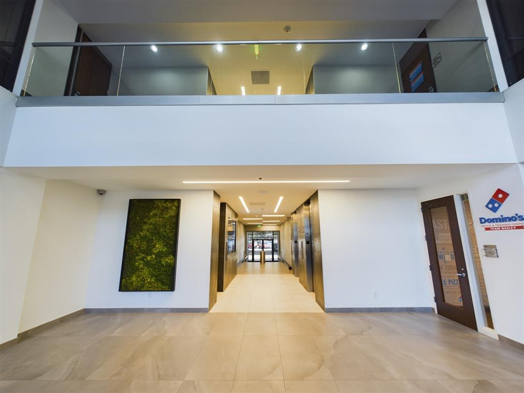 West Love Field Submarket - Commercial Lease