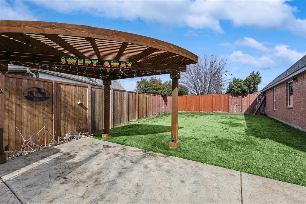 780 Bridgeport Lane