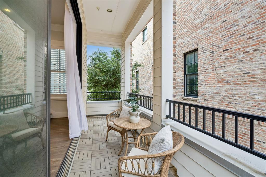 Addison Grove Add - Residential