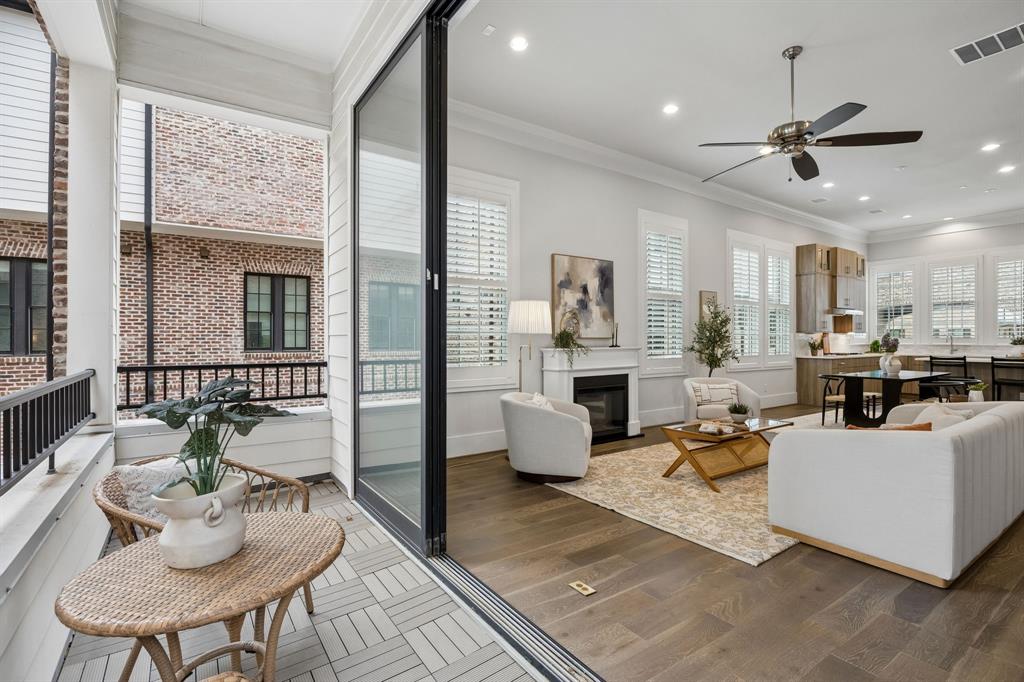 Addison Grove Add - Residential