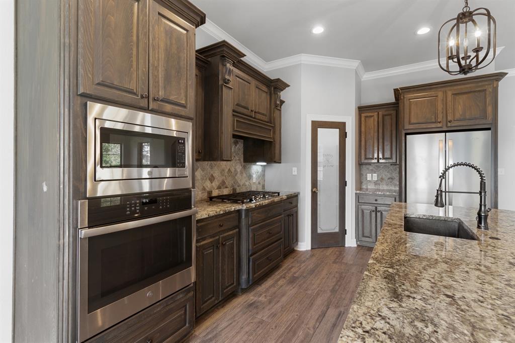 2596 Southcrest Drive